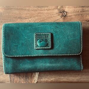 Dooney & Bourke Florentine Leather Flap Wallet RARE Ivy Green 4”x6” trifold